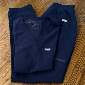 Figs women’s Navy Scrub Set - Deep Navy